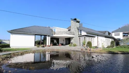 Schöne EinliegerWhg (74m²) in Villa mit Traumlage in Neckarbischofsheim, Deutschland