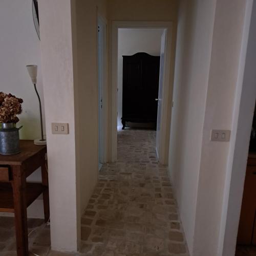 HOUSE UP TO THE HILL - stanza con soggiorno a Monteverde vecchio, Rome (photo 4)