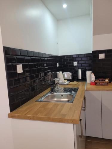 Зручності, Coquet appartement à 15mn de Paris et 10 mn de Stade de France, wifi, Netflix, (Coquet appartement a 15mn de Paris et 10 mn de Stade de France, wifi, Netflix,) in Сан-Бріс-су-Форе