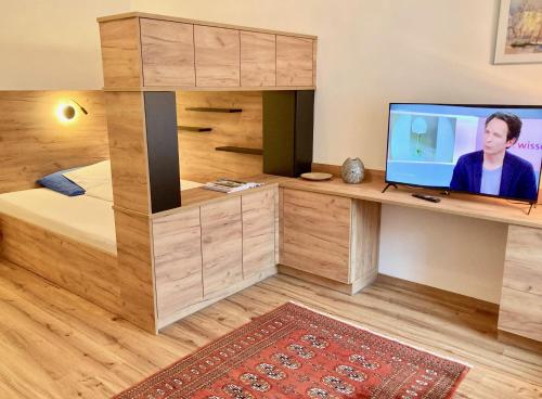 Studio Apartment image 5