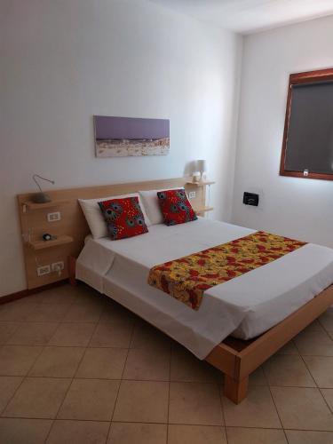 2 bedrooms, 4 beds