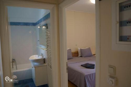 'On The Wave' With Amazing View 'On The Wave' With Amazing View