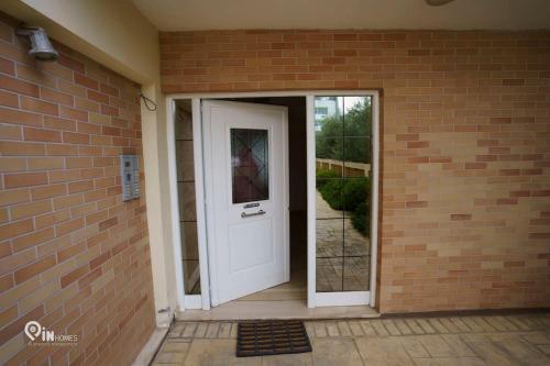 'On The Wave' With Amazing View 'On The Wave' With Amazing View