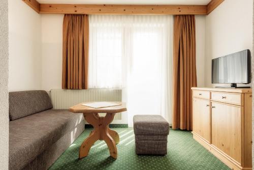 Hotel Regina - image 8