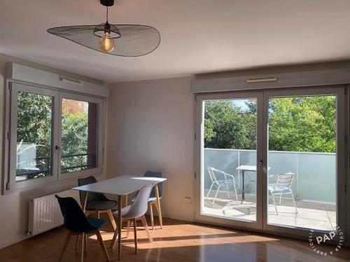 studio récent de 39 m2 meublé - Location saisonnière - Créteil