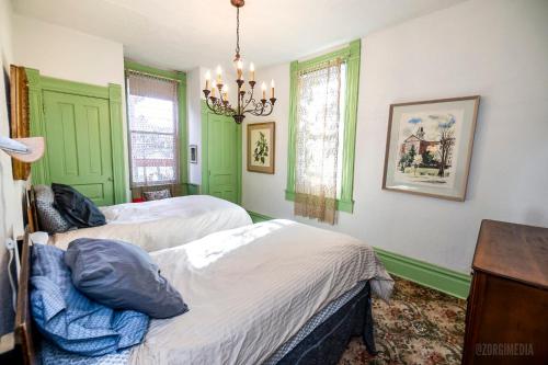 Parkside Paradise Elegant Victorian Home Just Steps from the Park
