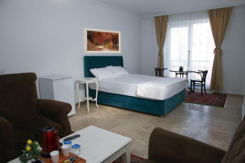 paşa süit konaklama Room Type - Triple Room