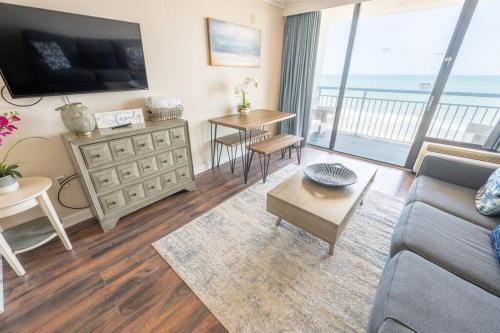 Oceanfront Remodeled Condo with Pools, Coral Beach
