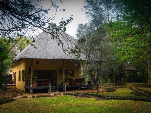 6-person bush villa at Kruger Park entrance Phalaborwa