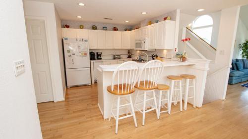 Oceanside, Close to beach, Community Amenities, 666, Moments Of Grace, Corolla (photo 3)