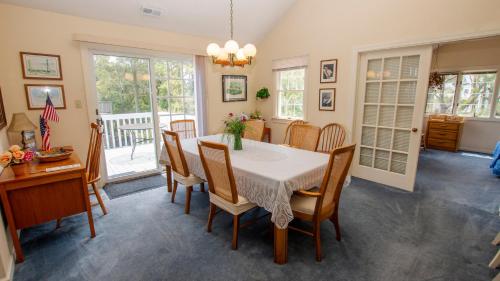 Oceanside, Close to Beach Access, Close to Shopping, Community Amenities, 717, Captains Quarters, Corolla (photo 9)