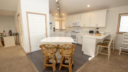 Oceanfront, Close to Beach Access, Ocean Views, Sun Decks, BS7, Bernices Dream, Duck (zdjęcie 9)