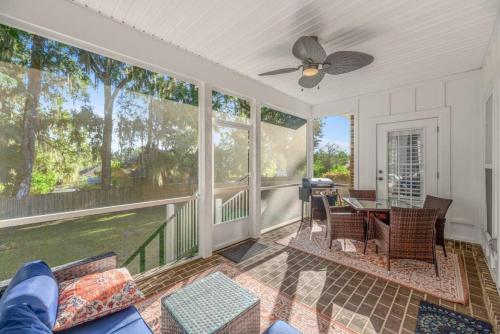Létesítmények, Serene Smart Home, Big Backyard, Family and Friends in Killearn Estates