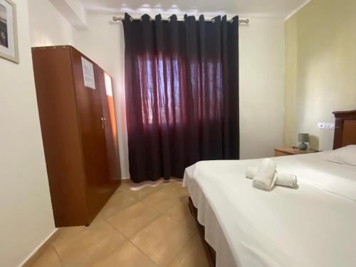 Home sweet Home 2 - Guest House, Tirana (Foto 11)