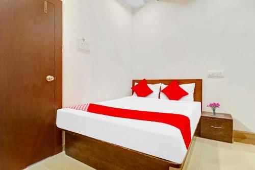 OYO Flagship Hotel R Square Near LB Nagar Metro Station