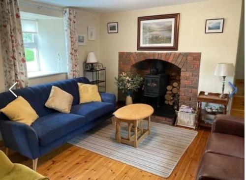 Charming 3-Bed Detached Cottage with Scenic Views