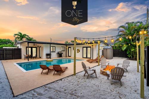 Relaxing Hollywood Pool Oasis in Hollywood, USA