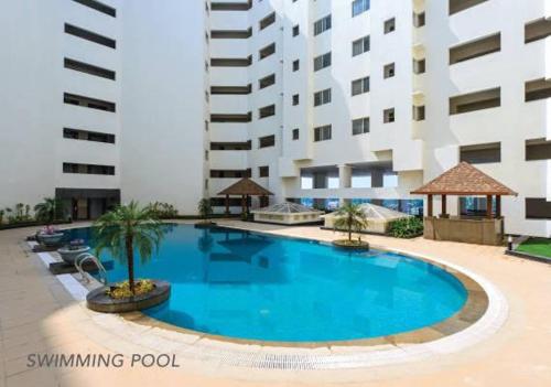 Serene Living at Marine drive at Kochi