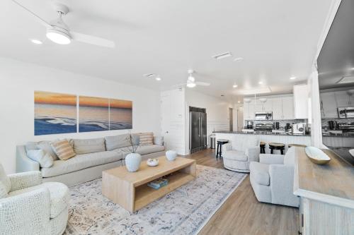 Family Tides Beach House by Panhandle Getaways detail