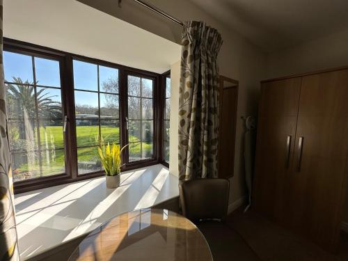 Le Friquet Hotel - main image