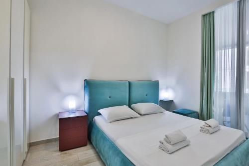 Apartment with Sea View image 6