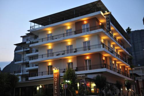 Hotel Edelweiss, Kalambaka bei Genésion