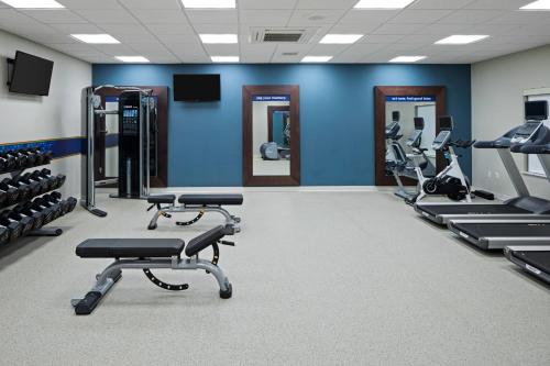 Hampton Inn & Suites Cranberry Township/Mars - image 7
