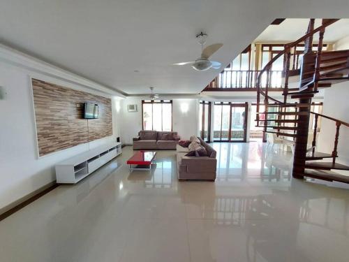 Maravilhosa casa com 5 suítes
