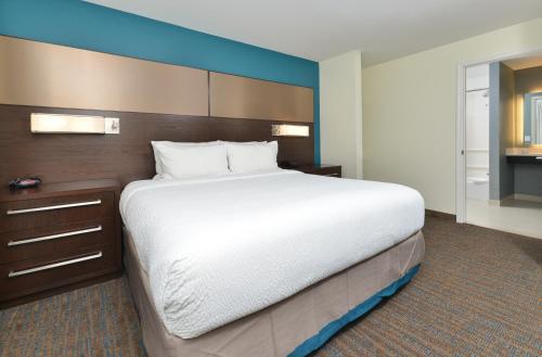 Residence Inn by Marriott Des Moines Downtown