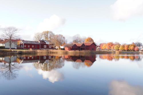 Remarkable Harbour View Cabin. - Apartment - Östhammar