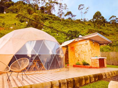 Las Colinas Glamping