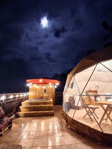 Las Colinas Glamping