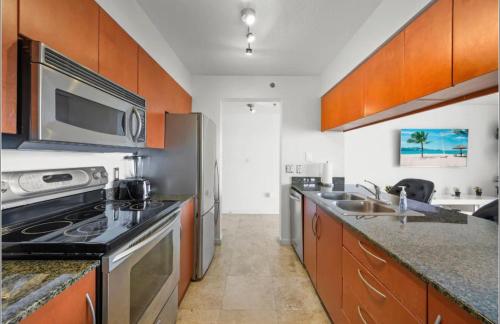 Stunning 2Br Condo brickell-Waterviews-FreeParking in Miami, USA