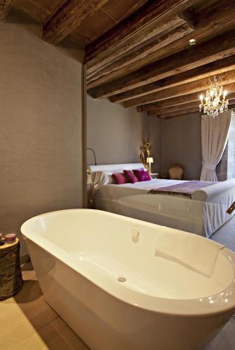 La Vella Farga Hotel - 화장실