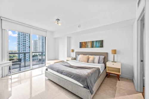 ICON W BRICKELL LUXURY CONDO in Miami, USA