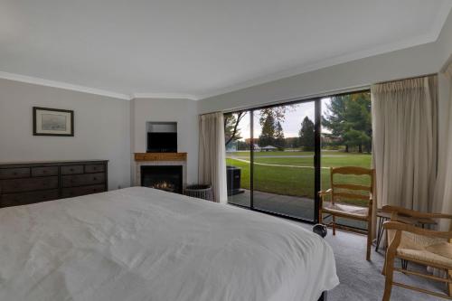 Deer Lake Villa Bldg. #4 - image 8