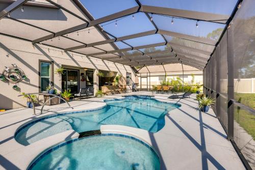 Palm Coast Paradise Pool, Spa and Outdoor Kitchen
