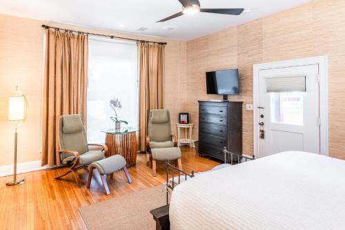 502721638 Harbor House Inn