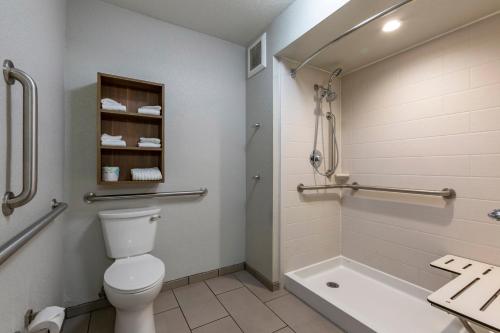 MainStay Suites I-90 City Center - image 38