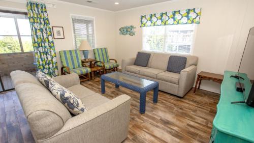 Oceanside, Screened Porch, Close to Shopping and Restaurants! KH146, Camelot, Kitty Hawk (foto 4)