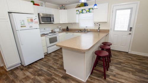 Oceanside, Screened Porch, Close to Shopping and Restaurants! KH146, Camelot, Kitty Hawk (foto 6)