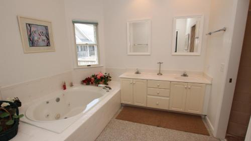 Oceanside, Community Pools, Community Amenities, Sun Deck, M412, Summersweet, Corolla (foto 10)