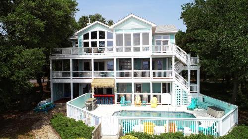 SOUNDFRONT, Sound views, Private Pool, Community Amenities, MS23, The 51st Reason, Corolla