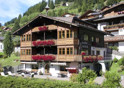 Garni Hotel Geier - Santa Cristina in Val Gardena