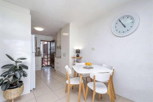 Spanish Villas Unit 6 3 Skyes Ave Kings Beach - image 3
