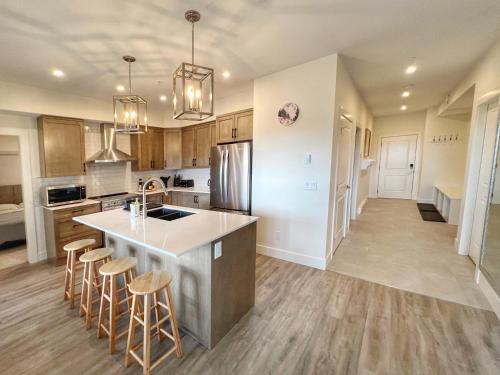 Front row for fireworks Brand new ski-in & out townhouse in Big White, Canada