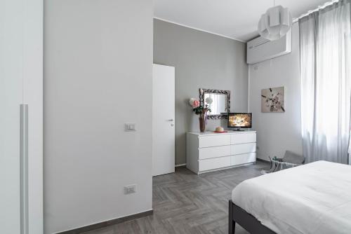  Casa Alessia - Confortevole bilocale Piazza del Carmine - by HOST4U in Pavia