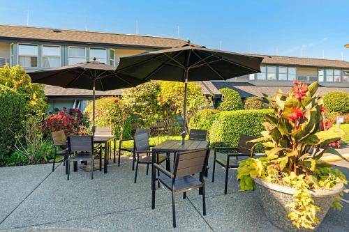 ทัศนียภาพภายนอกโรงแรม, โรงแรมเบสต์ เวสเทิร์น พลัส เอมเมอรัลด์ ไอล์ (Best Western Plus Emerald Isle Hotel) near สนามบินนานาชาติวิกตอเรีย