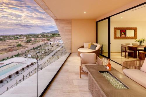 Luxurious Ocean View Apartment in Cabo San Lucas, Mexico