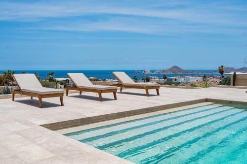 Luxurious Ocean View Apartment in Cabo San Lucas, Mexico